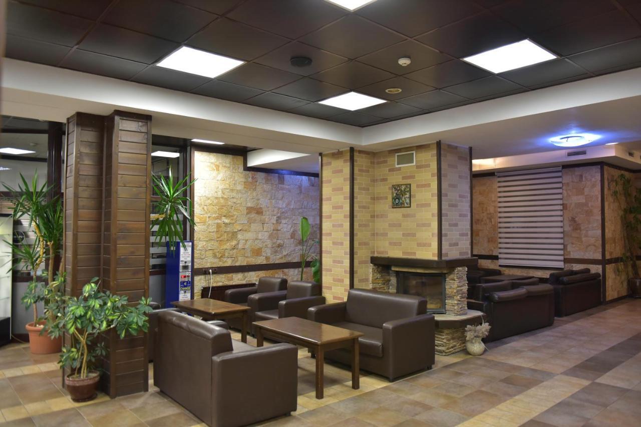 אפרטהוטל Royal בנסקו מראה חיצוני תמונה
